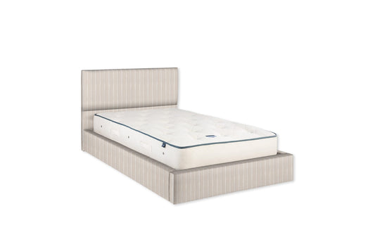 The Exmouth Bed | Bouclé - Stripe