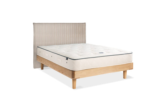 The Haldon Bed | Bouclé - Stripe