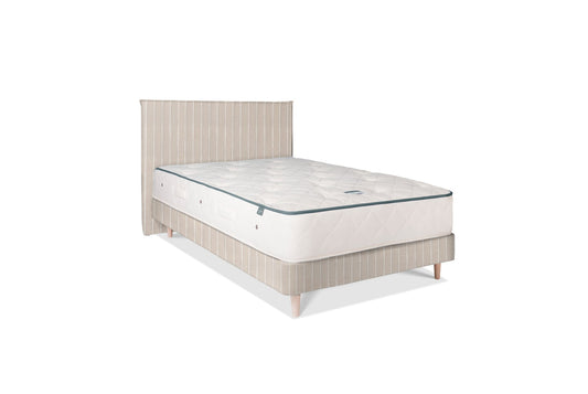 The Low Prideaux Bed | Bouclé - Stripe