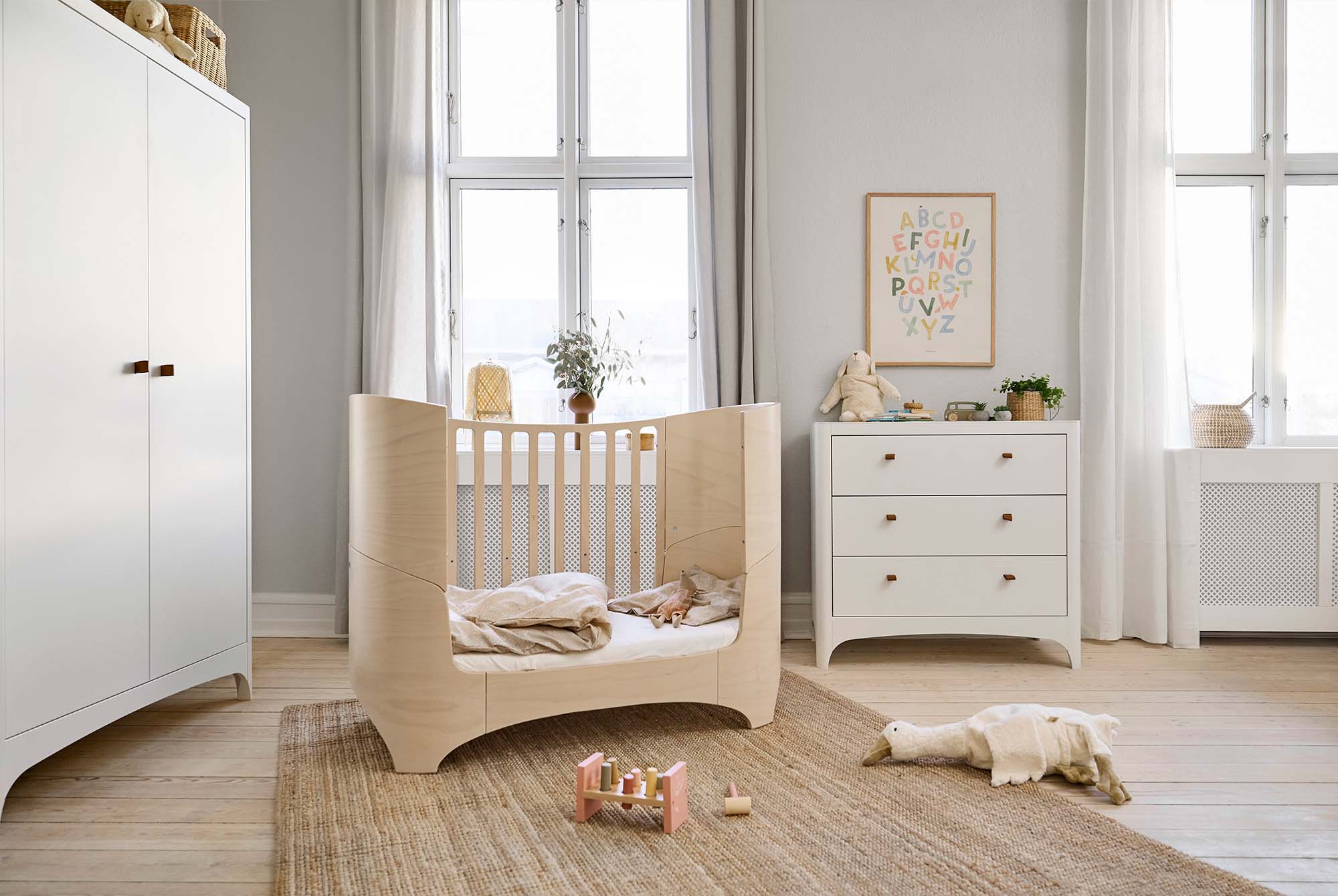 Leander cot size best sale