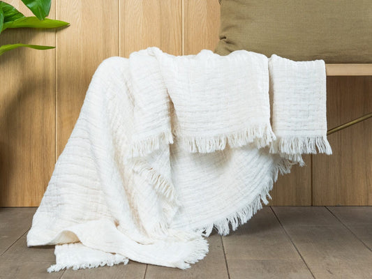 The Crinkle Throw