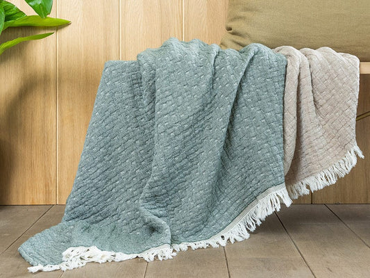 The Crinkle Throw