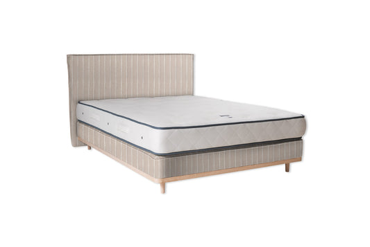 The Otterton Bed | Bouclé - Stripe