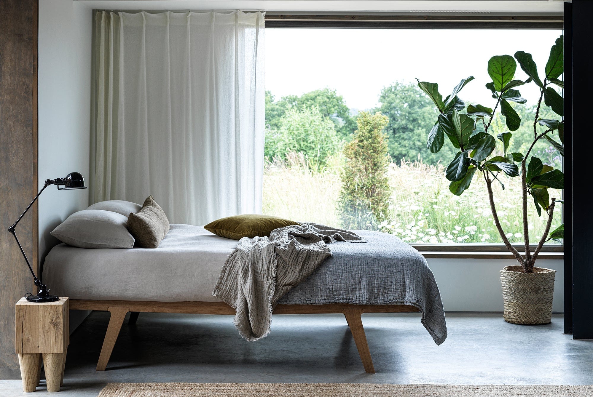 Devon Oak Bed