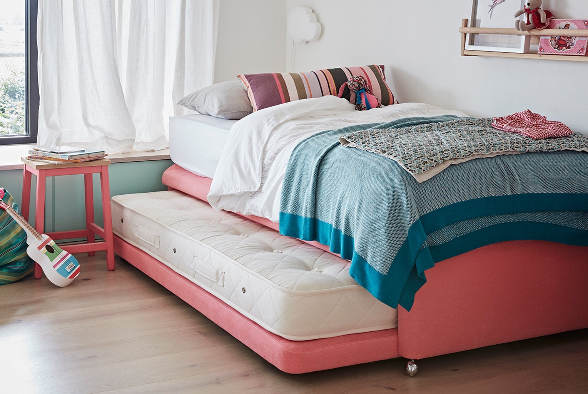 The Tarka Trundle Bed and Mattress Naturalmat